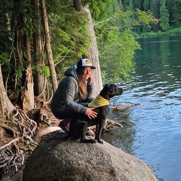 Hi! I’m Erin. - Picture 1 of 1